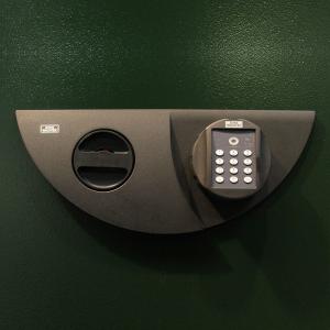 Взломостойкий сейф Burg–Wachter Ranger 1/8 E Green с электронным кодовым замком